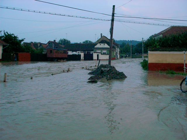 small flood in 2002 2